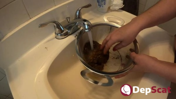 Layla Lee's Sultry Treasure Hunt