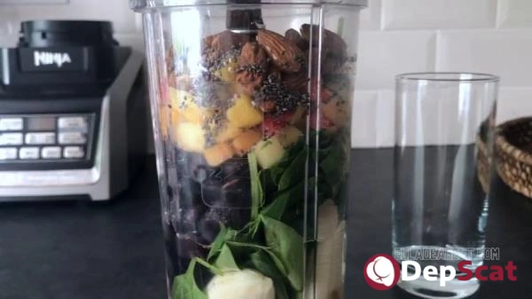 Ella Dearest in Solo Defecation Clip HD 720p