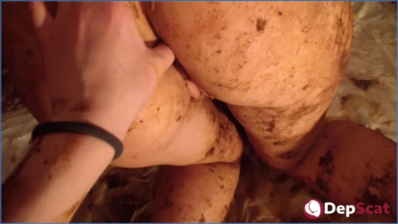 Scatbitches-Matilda_and_Amelia_Part 2 - Scat, Piss - FullHD 1080p (779.67 MB)