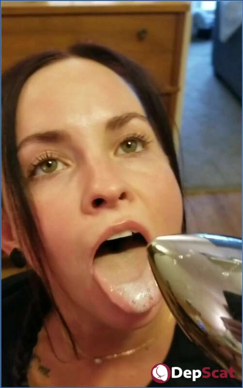 Download LilbuttLex, SluttyLittleLex- Anal Piss 3 Times in One Day- Scat, Kaviar- FullHD 1080p DepScat.com
