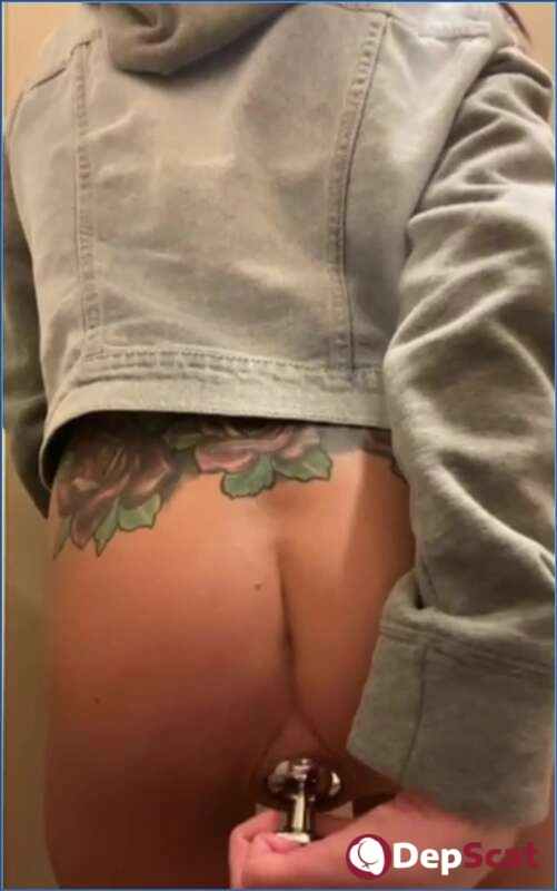 Download LilbuttLex in an Ass to Mouth BDSM Scat video with Plug Licking DepScat.com