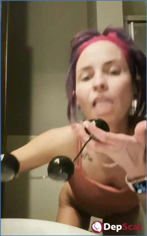 Download LilbuttLex, SluttyLittleLex - Beads Play at Friends - Scat Porn Free, Kaviar Free - FullHD 1080p from DepScat