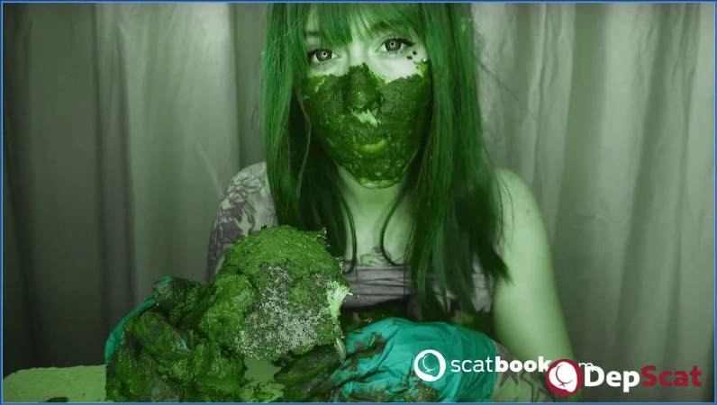 Download I am the Green Giant - Scat, Fisting - HD 720p (223.96 MB) from DepScat