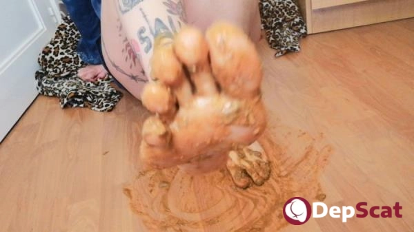 Badkithy Stars in FullHD Masturbation and Scat Fetish Video from Scatshop