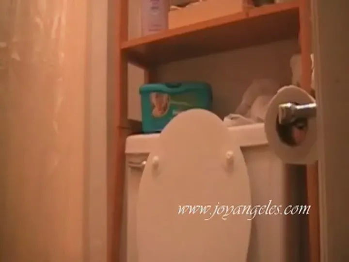 Joyangeles Amateur Toilet Poop Clip From The 2008 Vault