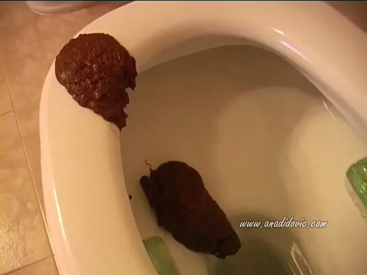 Kelly Bares Down for a Sloppy Solo Dump on the Bathroom Floor