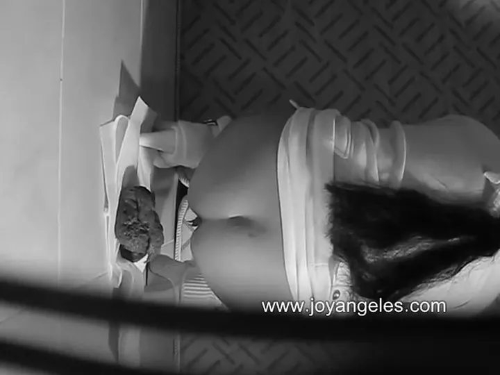 Download Quick JoyAngeles Toilet Scat Solo from a Home Amateur DepScat.com